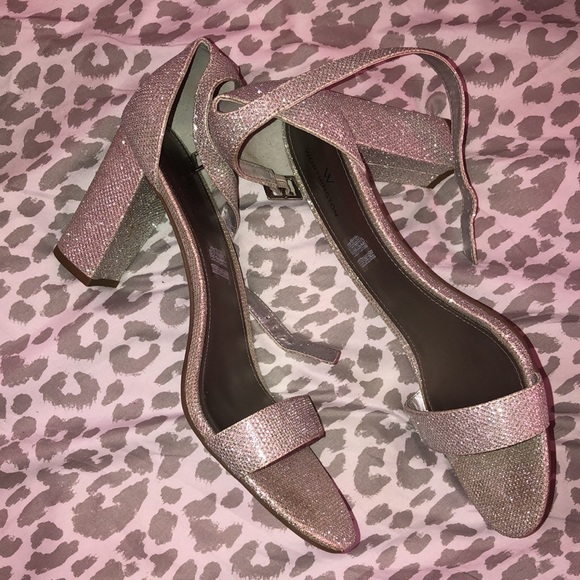 Heels - Picture 2 of 2